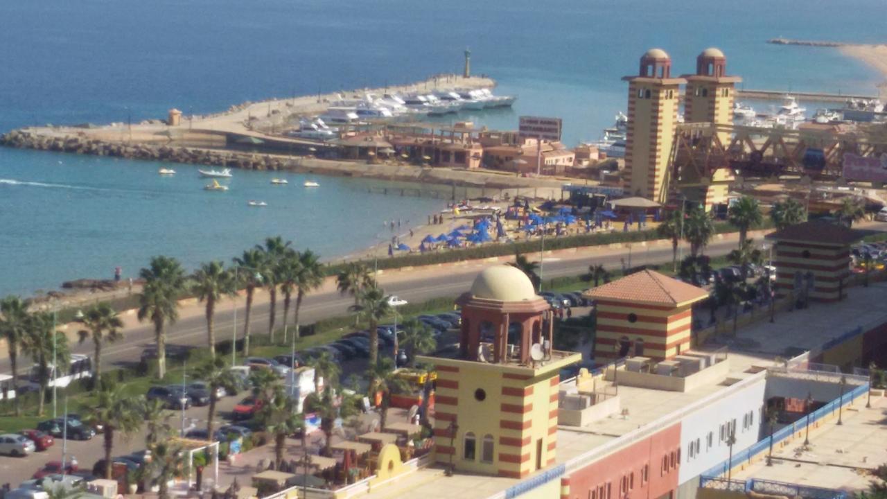 Porto Sokhna Pyramids Apartments With Sea View Families Only Айн-Сохна Экстерьер фото